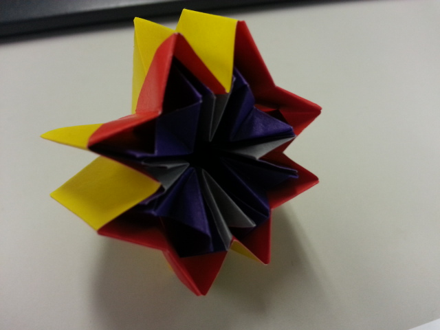 https://matsushita-bungu.co.jp/kyouzai/blog/udata/kusudama6.jpg